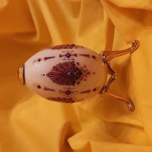 Lenox vintage China Treasures Collection Egg
